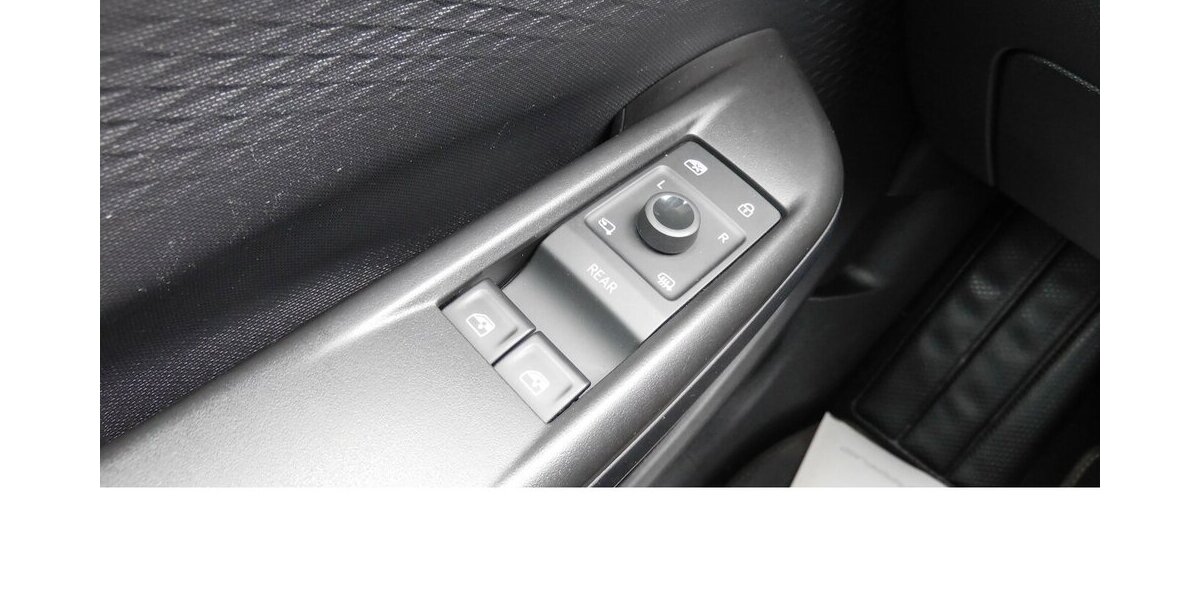 Cupra Born Elektrik 1-Gang Automatik Navi Klima Alu 16.400 km 23.990 &euro; Vordorf 38533