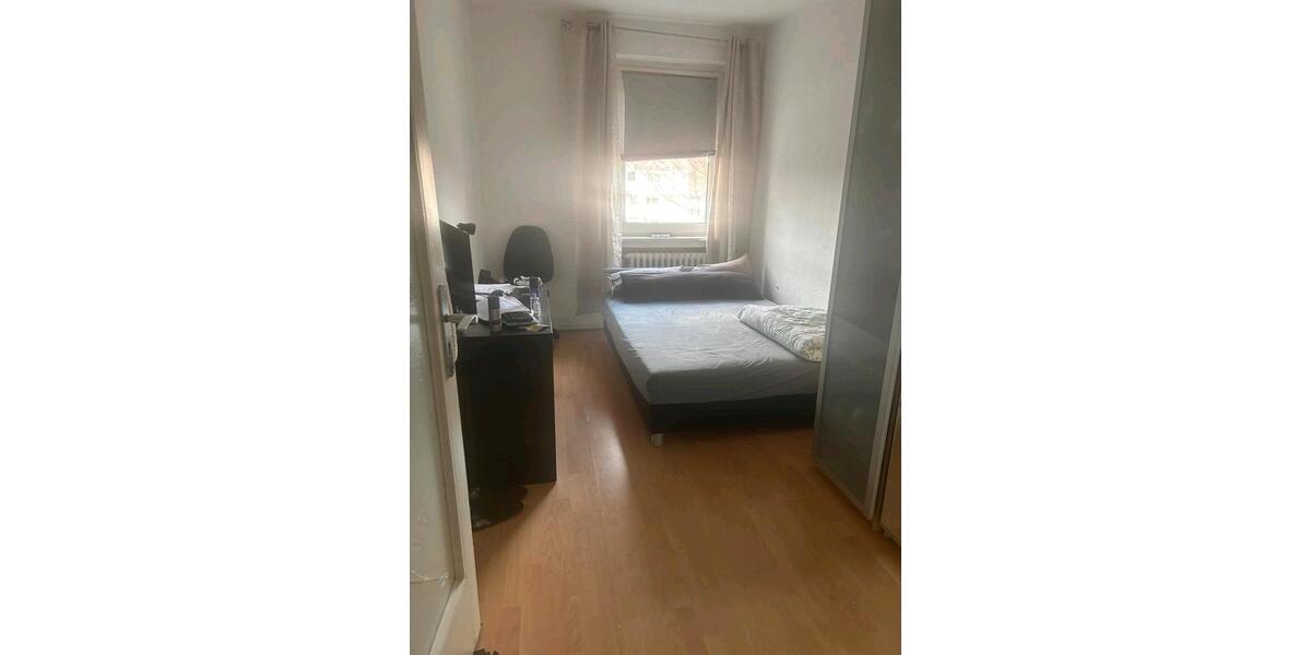 Etagenwohnung Hildesheim - 4 Zimmer, 117 m&sup2;, 1.350&euro; | Angebot:26421247