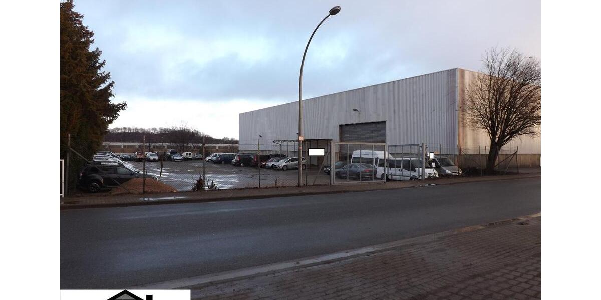 Top AutohausGewerbefläche ca. 1.000 m² + optional 2.185 m² HallenWerkstattfläche in guter Lage von Salzgitter-Bad zimmer