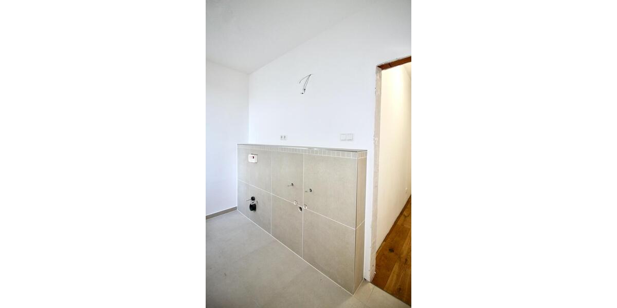 Hoheneggelsen! ERSTBEZUG nach SANIERUNG! Großer Garten! 6 zimmer