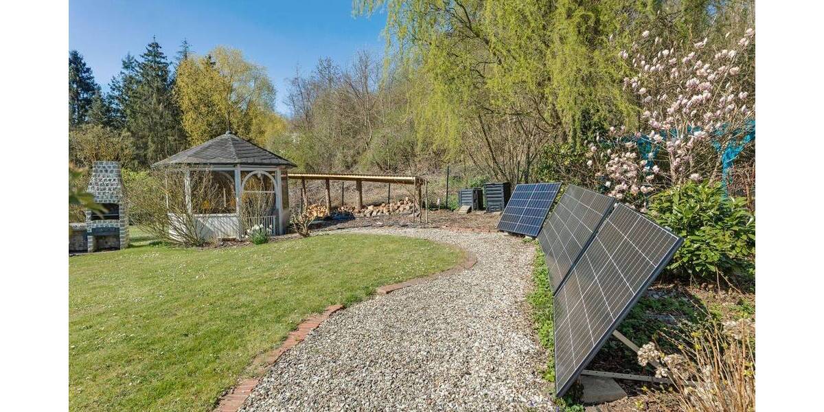 PROVISIONSFREI | Endhaus mit großem Garten in Top Lage - sofort bezugsfrei! 7 zimmer