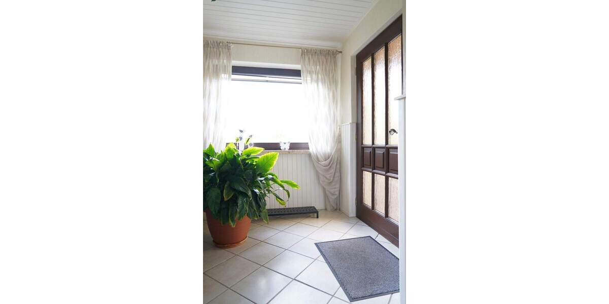 Etagenwohnung Edemissen Wipshausen - 3 Zimmer, 108 m&sup2;, 85.000&euro; | Angebot:25682282