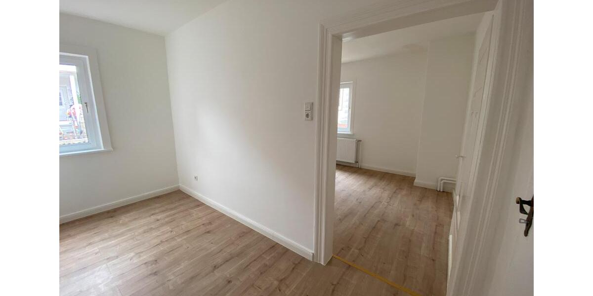 Doppelhaushälfte Bad Salzdetfurth - 6 Zimmer, 140 m&sup2;, 159.000&euro; | Angebot:27195367
