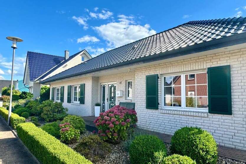 Haus zum Kaufen in Peine 499.000 € 160.92 m²