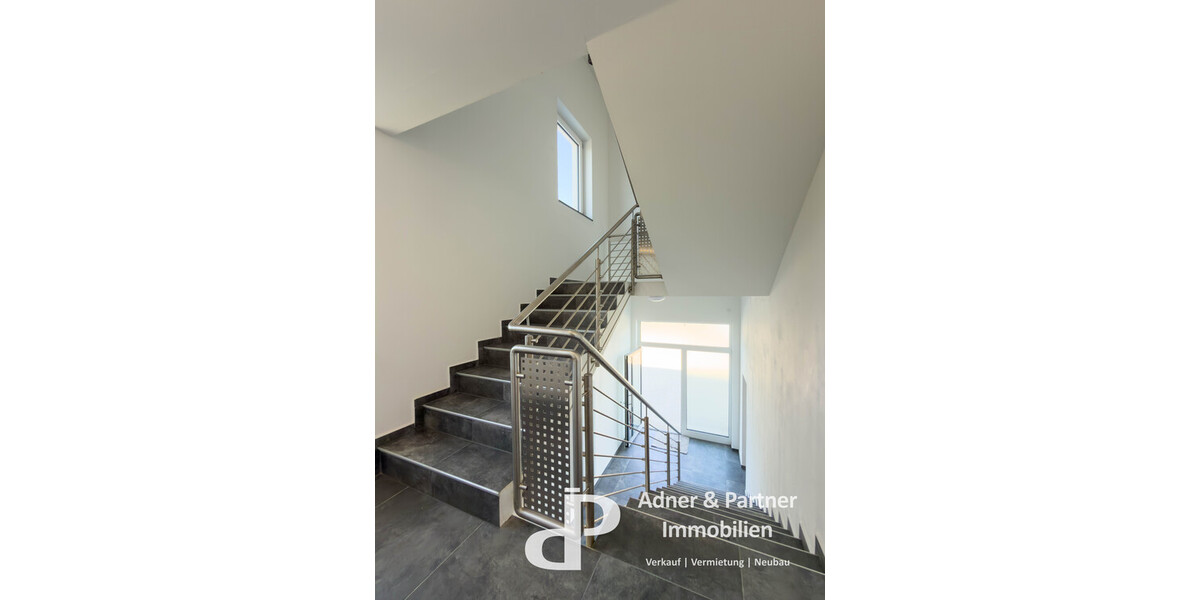 **NEUBAU 2022 IN WOLFENBÜTTEL: 475 M² FLEXIBLE GEWERBEFLÄCHE AUS HALLE & REPRÄSENTATIVEM BÜROBEREICH** - Gewerbeobjekt Wolfenbüttel Adersheim | Angebot:27200761