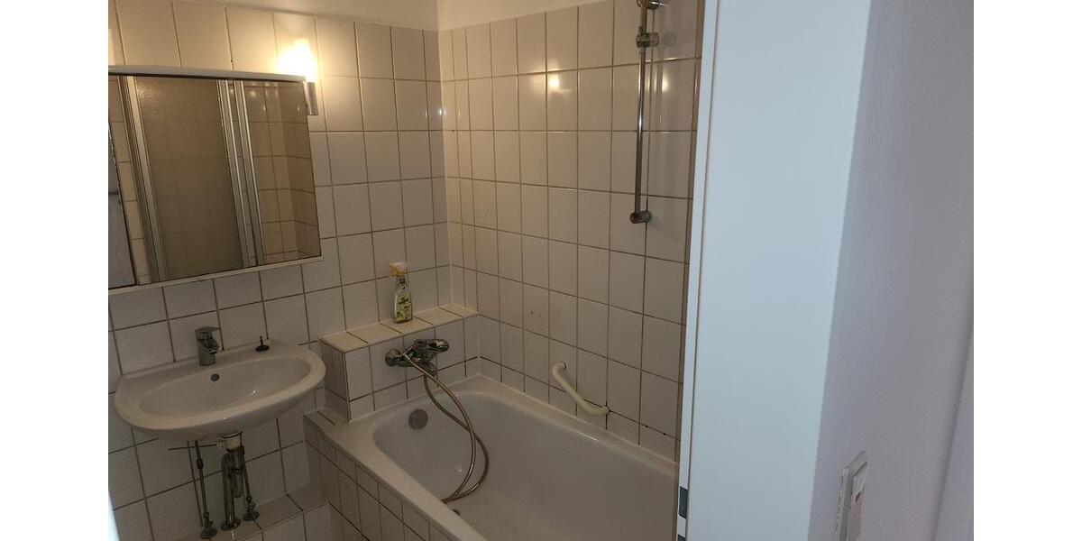 Erdgeschoßwohnung Hildesheim - 2 Zimmer, 62 m&sup2;, 650&euro; | Angebot:25907412