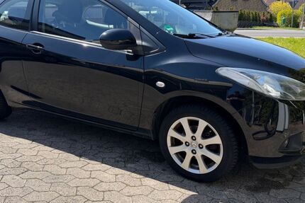 Mazda 2 163.500 km 2.200 &euro; Salzgitter 38228