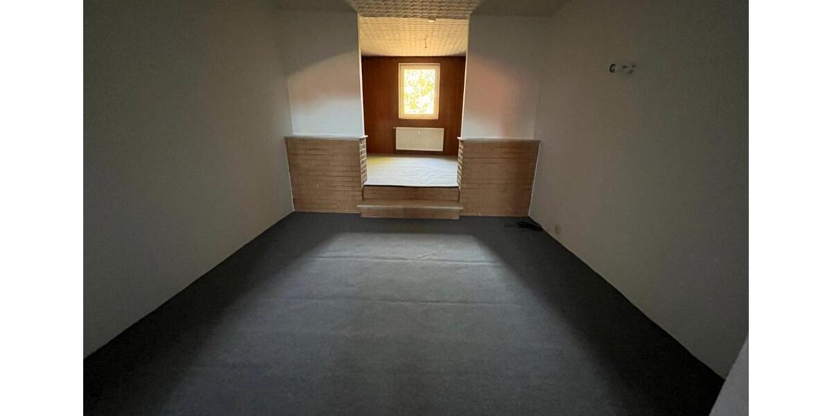 Etagenwohnung Hohenhameln - 5 Zimmer, 120 m&sup2;, 8&euro; | Angebot:26397736