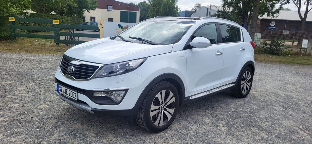 Kia Sportage 90.000 km 10.800 € Salzgitter 38228