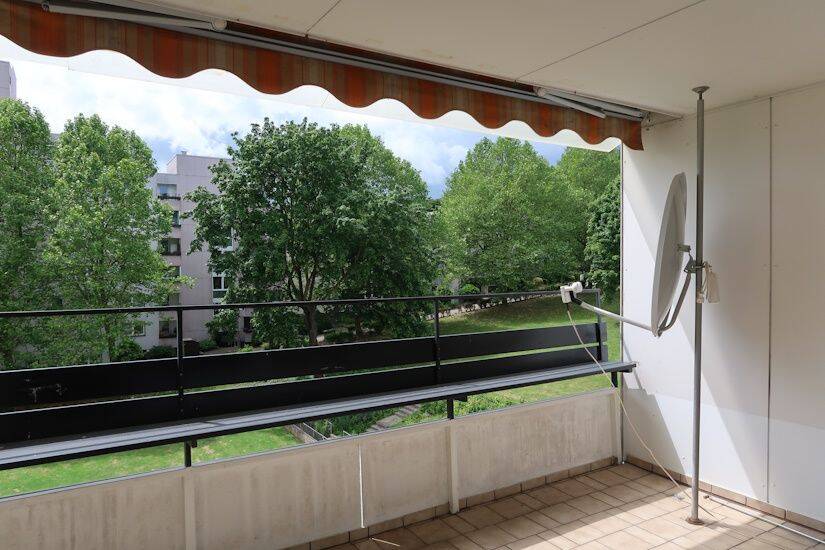 Etagenwohnung Hildesheim Neuhof - 2 Zimmer, 71 m&sup2;, 93.000&euro; | Angebot:21628322