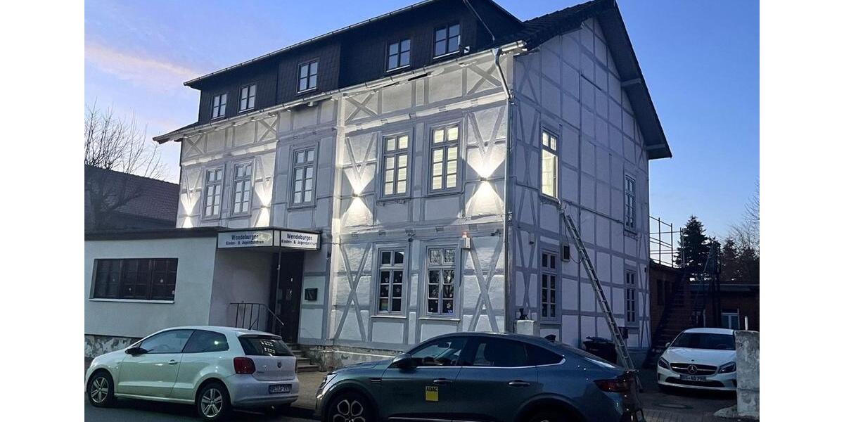 Große 4- Zimmer Dachgeschosswohnung im Zentrum von Wendeburg 4 zimmer