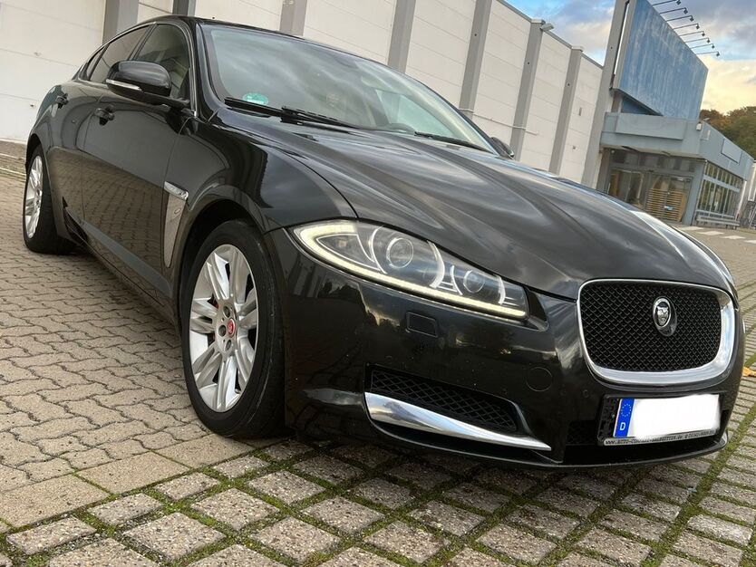 Jaguar XF 319.000 km 9.990 € Salzgitter 38226