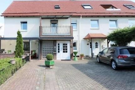 Haus Bockenem - 7 Zimmer, 211 m&sup2;, 1.600&euro; | Angebot:24598975