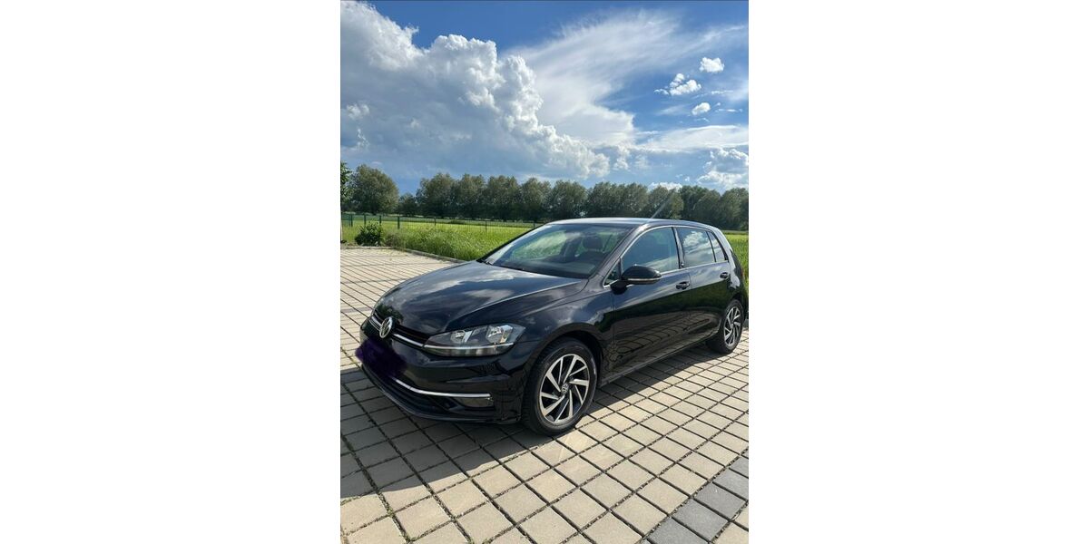 VW Golf 157.346 km 8.900 &euro; Lengede 38268