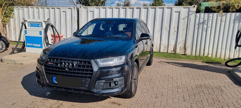 Q7