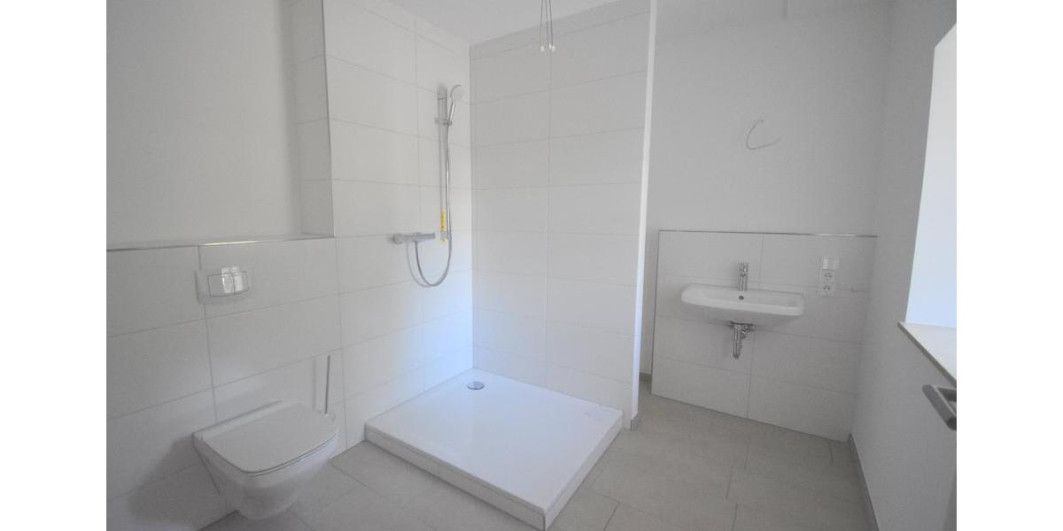 Etagenwohnung Hildesheim Bockfeld - 4 Zimmer, 125 m&sup2;, 1.350&euro; | Angebot:25790278