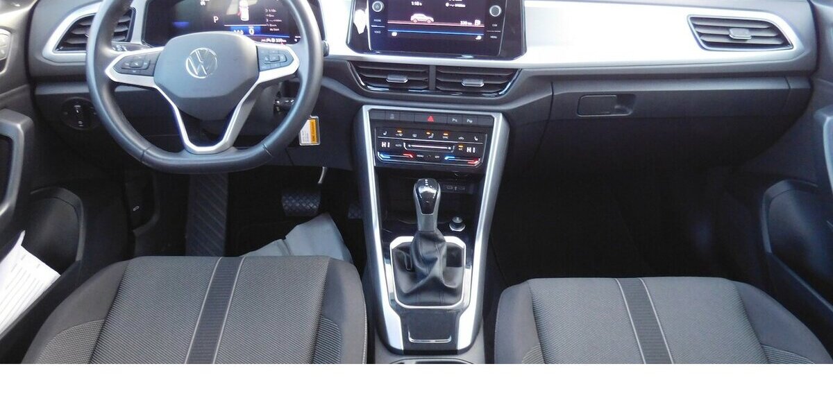 VW T-Roc 1.5 Life TSI BMT DSG Navi Klima Alu 38.400 km 22.990 &euro; Vordorf 38533