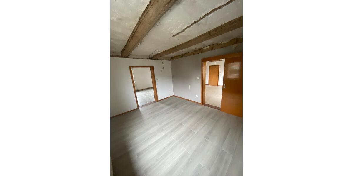Etagenwohnung Braunschweig Südstadt- Rautheim- Mascherode - 5 Zimmer, 144 m&sup2;, 1.400&euro; | Angebot:25056337