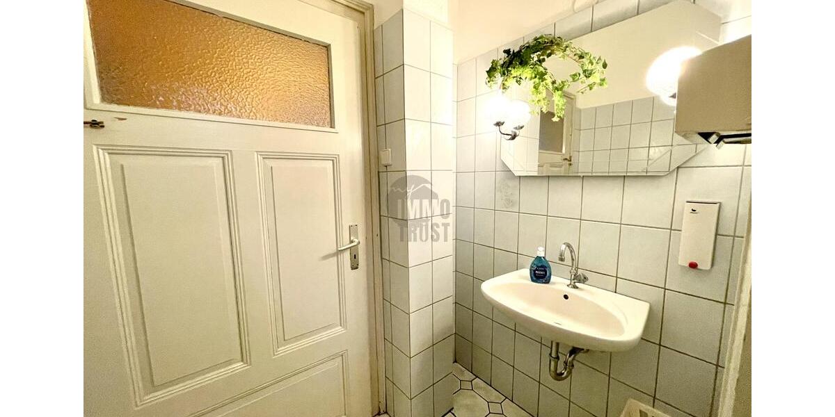 ETABLIERTES GASTGEWERBE MIT TRADITION – GASTRONOMIE & WOHNEN IN ILSDE-SOLSCHEN zimmer