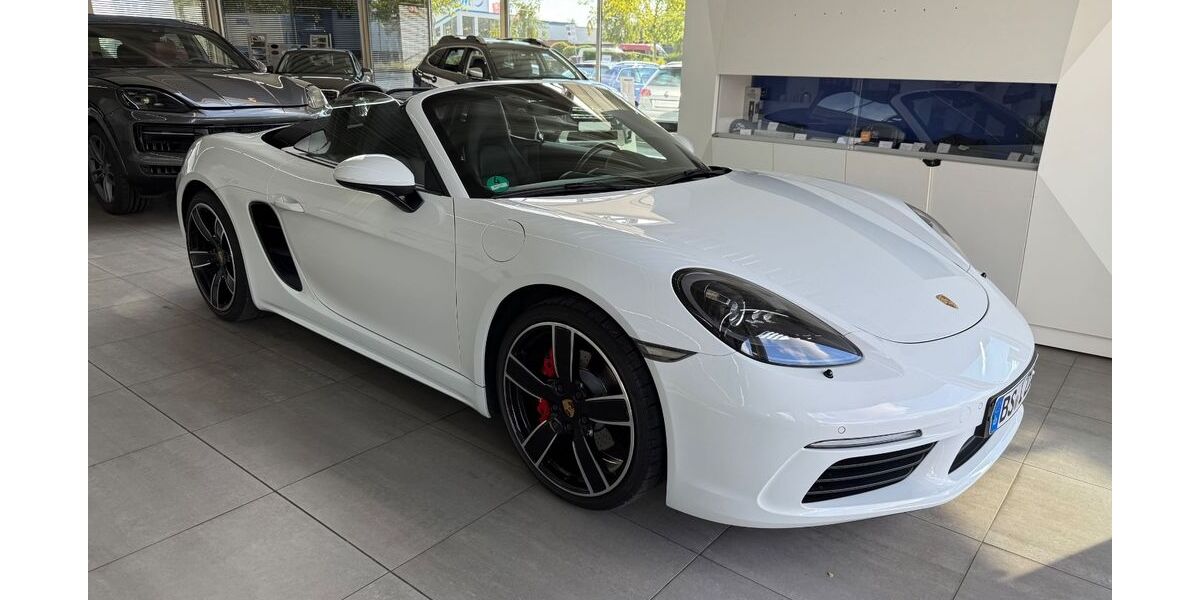 Porsche Boxster 98.900 km 49.990 &euro; Braunschweig 38116