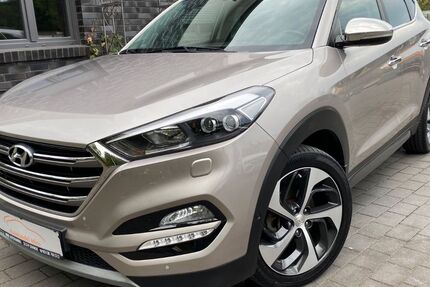 Hyundai TUCSON 123.000 km 16.999 € Sehnde Bei Hannover 31319