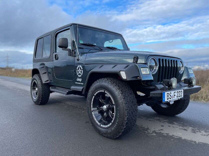 Jeep Wrangler 118.286 km 24.000 € Braunschweig 38110