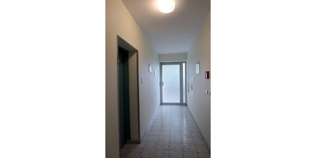 Etagenwohnung Hildesheim Neuhof - 2 Zimmer, 71 m&sup2;, 93.000&euro; | Angebot:21628322