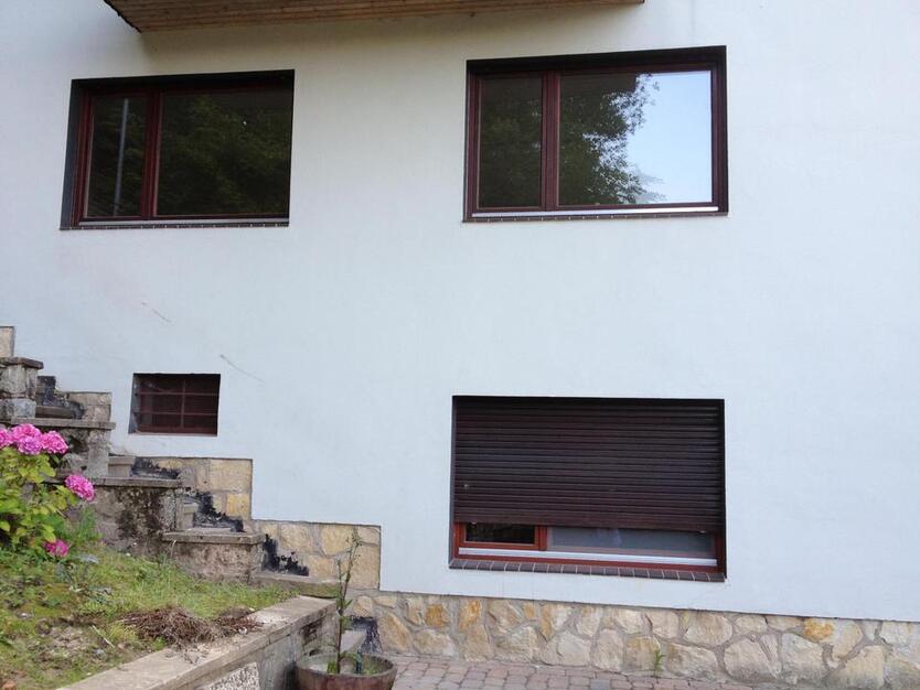 Für zwei Generationen geeignet! Ruhige Lage! Für Naturfreunde! Mit Garage und Garten!