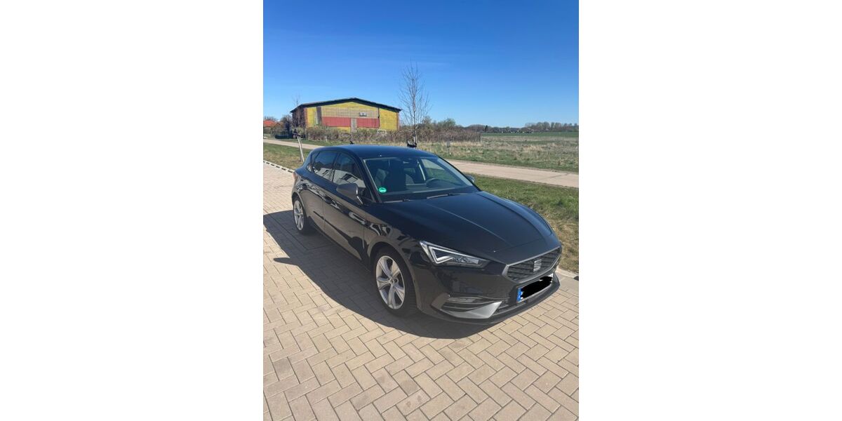 Seat Leon 52.500 km 17.900 &euro; Sickte 38173