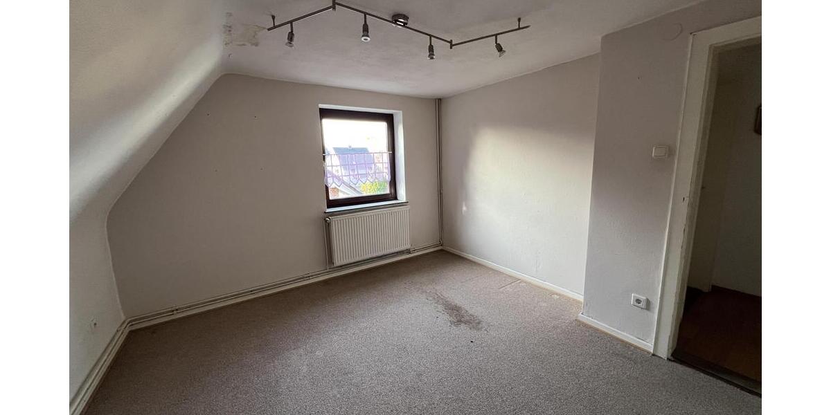 Großzügiges Wohnhaus mit Traumgarten 11 zimmer