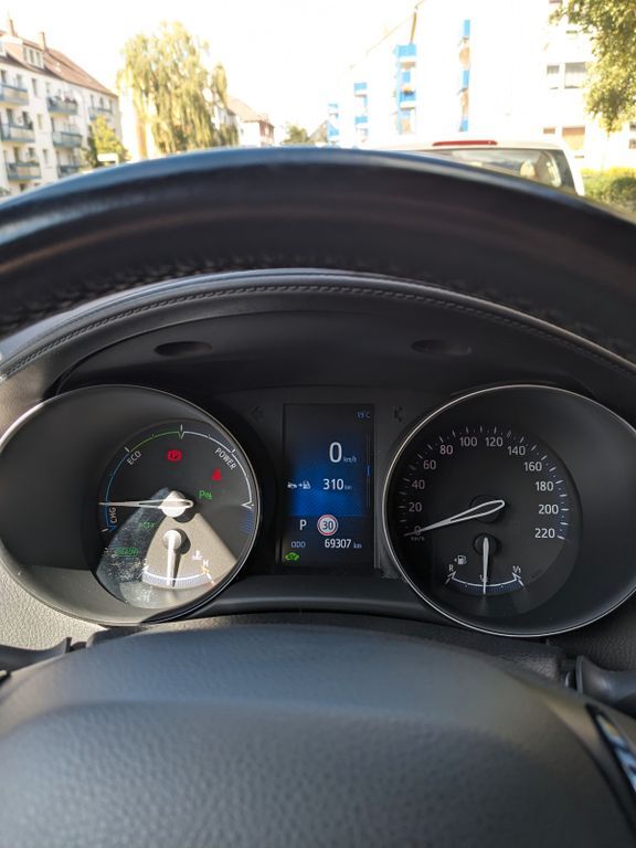 Toyota C-HR 69.500 km 17.400 € Braunschweig 38118