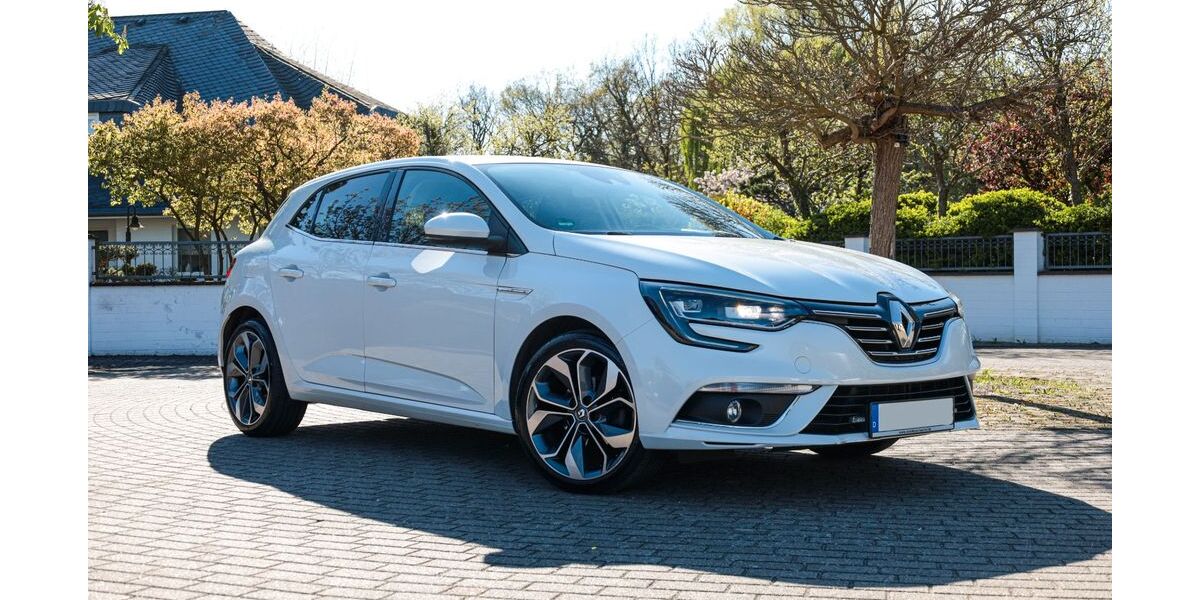 Renault Megane 87.000 km 14.490 &euro; Wendeburg 38176