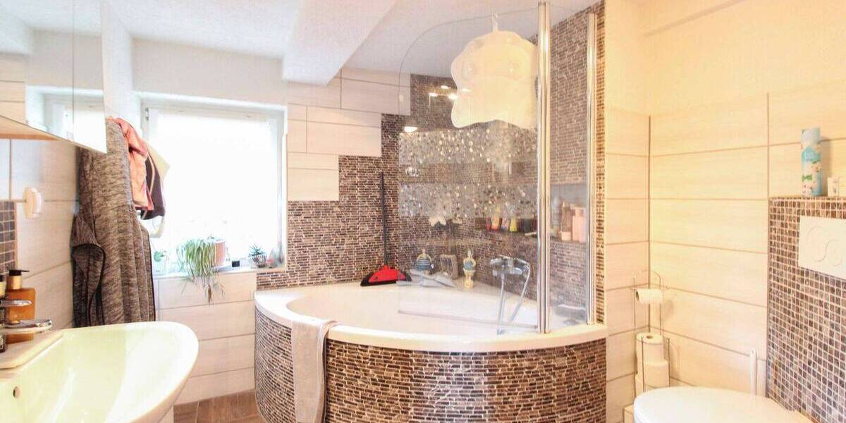 Einfamilienhaus Langelsheim Wolfshagen - 6 Zimmer, 180 m&sup2;, 180.000&euro; | Angebot:26190503