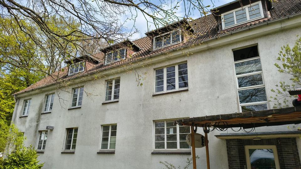 Etagenwohnung Hildesheim Himmelsthür - 6.5 Zimmer, 224 m&sup2;, 248.000&euro; | Angebot:27226411