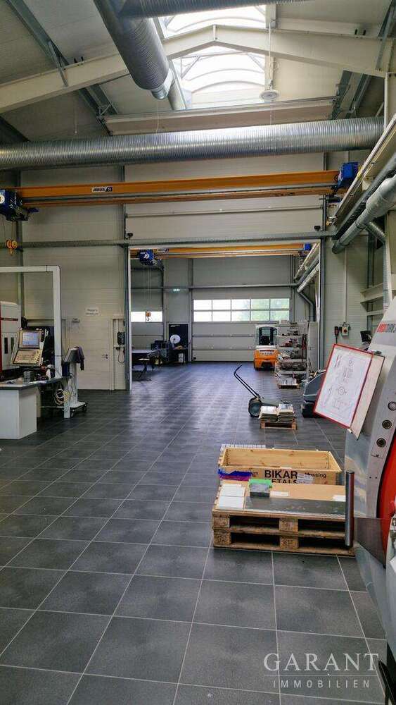 Halle in Neukirchen vorm Wald 1.200.000 € 480 m²
