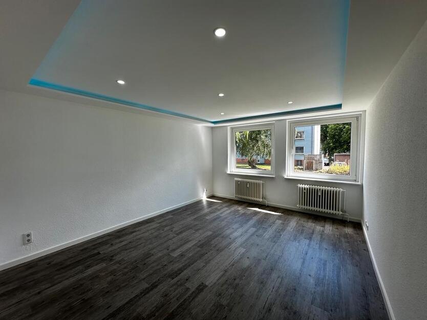 Renovierte 2-Zimmerwohnung im Erdgeschoss mit Stellplatz zimmer