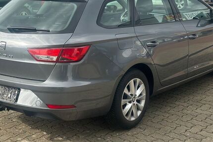 Seat Leon 114.700 km 12.700 € Hildesheim 31137