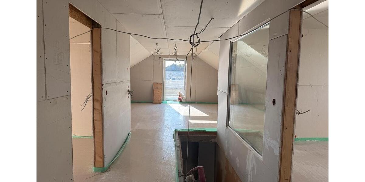 Dachgeschoßwohnung Braunschweig Wabe-Schunter-Beberbach - 4 Zimmer, 1.150&euro; | Angebot:22239847