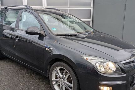 Hyundai i30 221.185 km 2.990 &euro; Braunschweig 38112