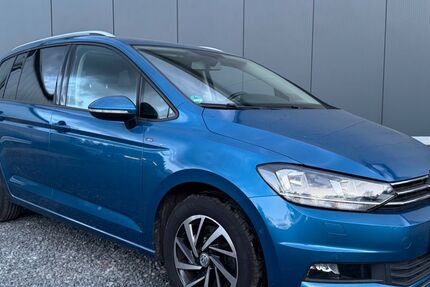 VW Touran 71.400 km 21.800 &euro; Braunschweig 38110