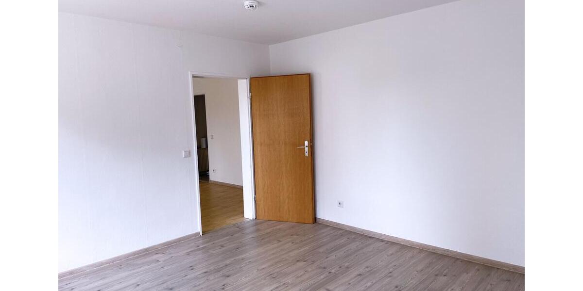 Endlich Raum zum Durchatmen I renovierte 4-Zimmer -Wohnung im Erdgeschoss 4 zimmer