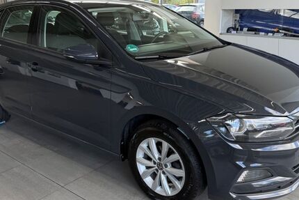 VW Polo 124.800 km 12.990 &euro; Braunschweig 38116