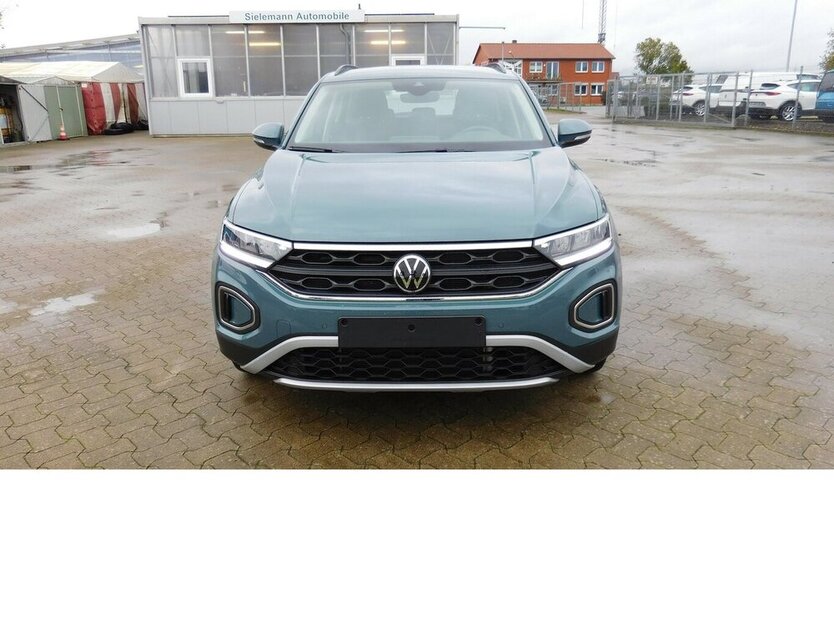 VW T-Roc 1.5 Life TSI BMT Navi Klima Standheizung 29.700 km 23.990 € Vordorf 38533