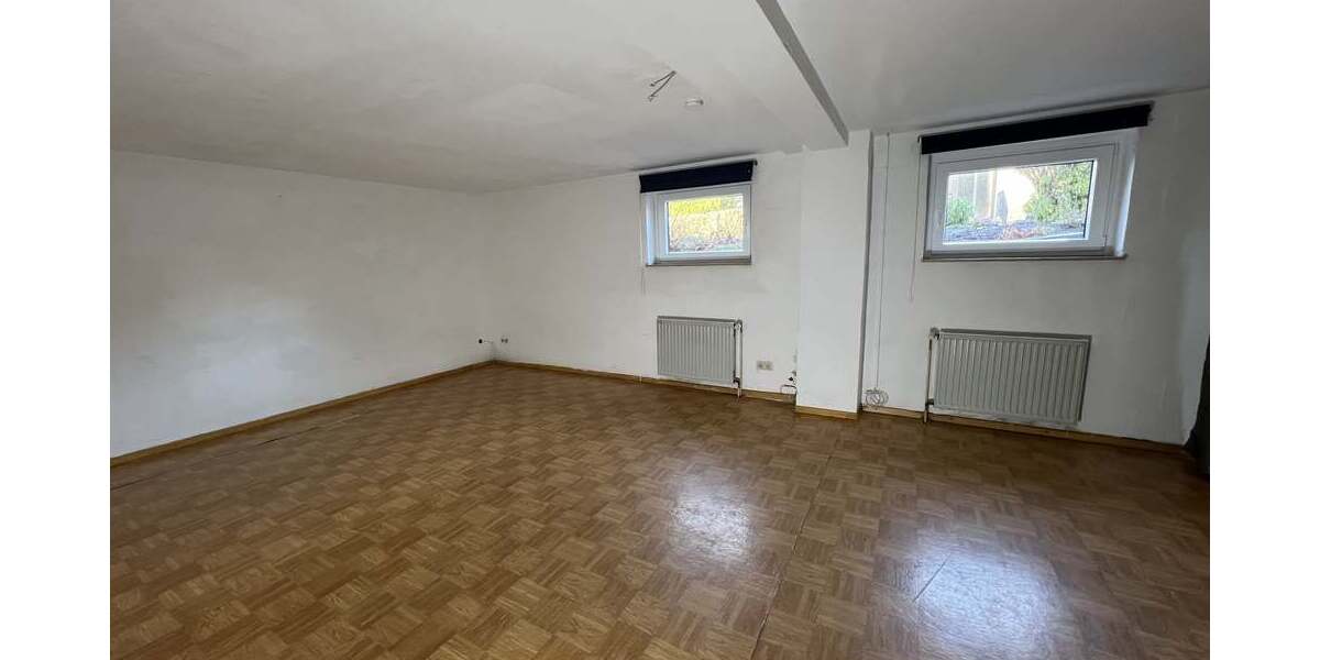 Wohnen und Arbeiten unter einem Dach - Einfamilienhaus Hildesheim Ochtersum | Angebot:23537622