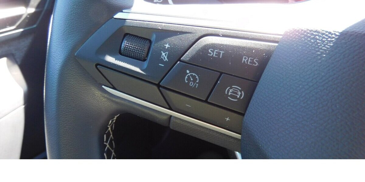 Seat Arona 1.0 X-Perience TSI BMT Navi Klima Alu 30.900 km 16.690 &euro; Vordorf 38533