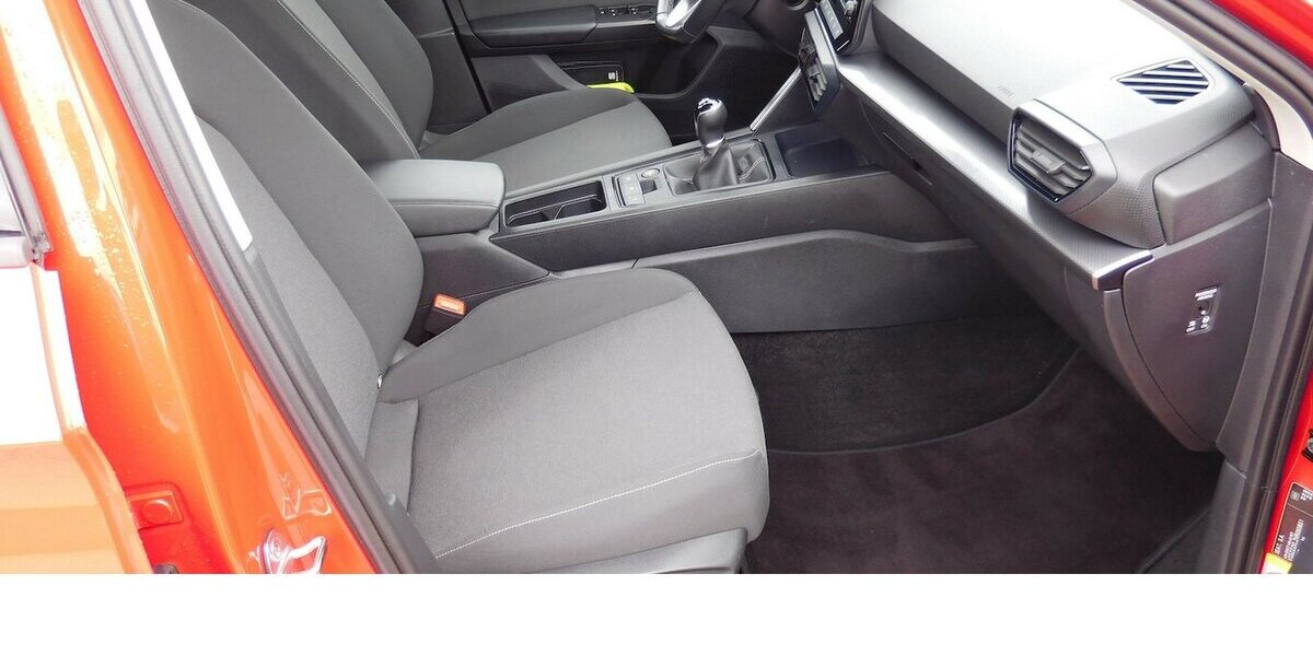 Seat Leon 1.0 Reference TSI BMT LED Klima Navi 45.500 km 15.990 &euro; Vordorf 38533