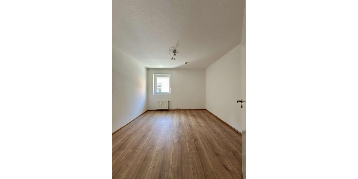 Etagenwohnung Braunschweig - 2 Zimmer, 72 m&sup2;, 860&euro; | Angebot:26095422