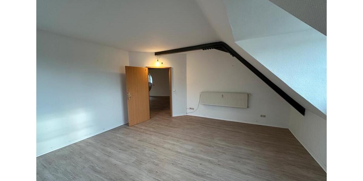 Gewerbeobjekt Hildesheim Oststadt/Stadtfeld - 5 Zimmer, 192 m&sup2;, 790&euro; | Angebot:26086047