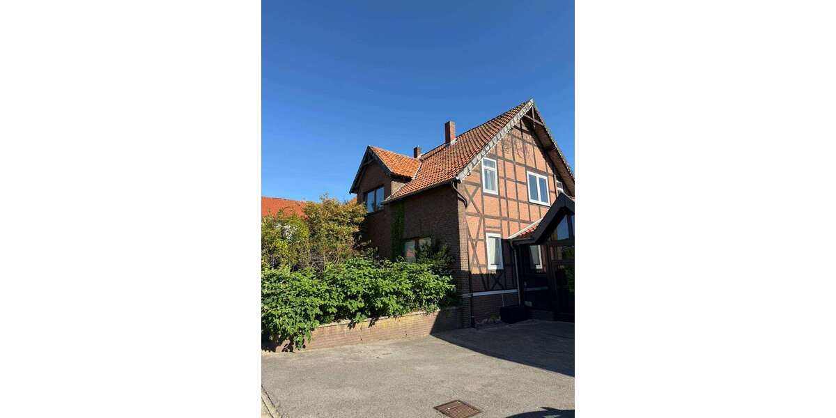Einfamilienhaus Edemissen - 6 Zimmer, 220 m&sup2;, 389.000&euro; | Angebot:22859211
