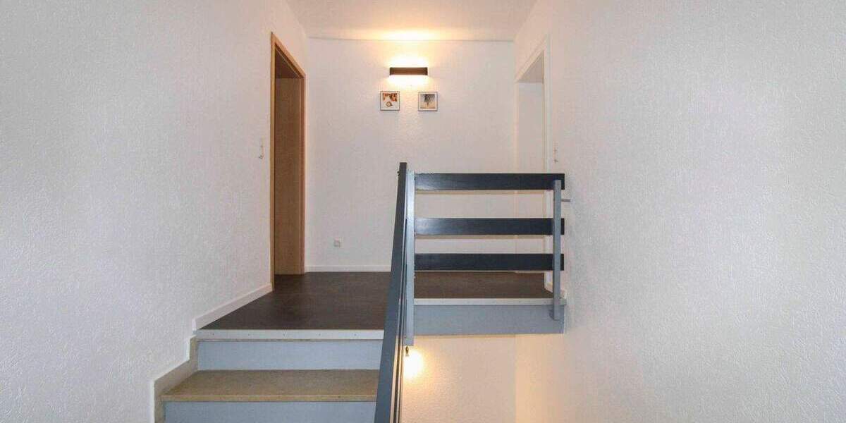 WIEDER VERFÜGBAR, Neubau-Luxuswohnung mit großer Dachterrasse und zusätzlicher ELW 6 zimmer